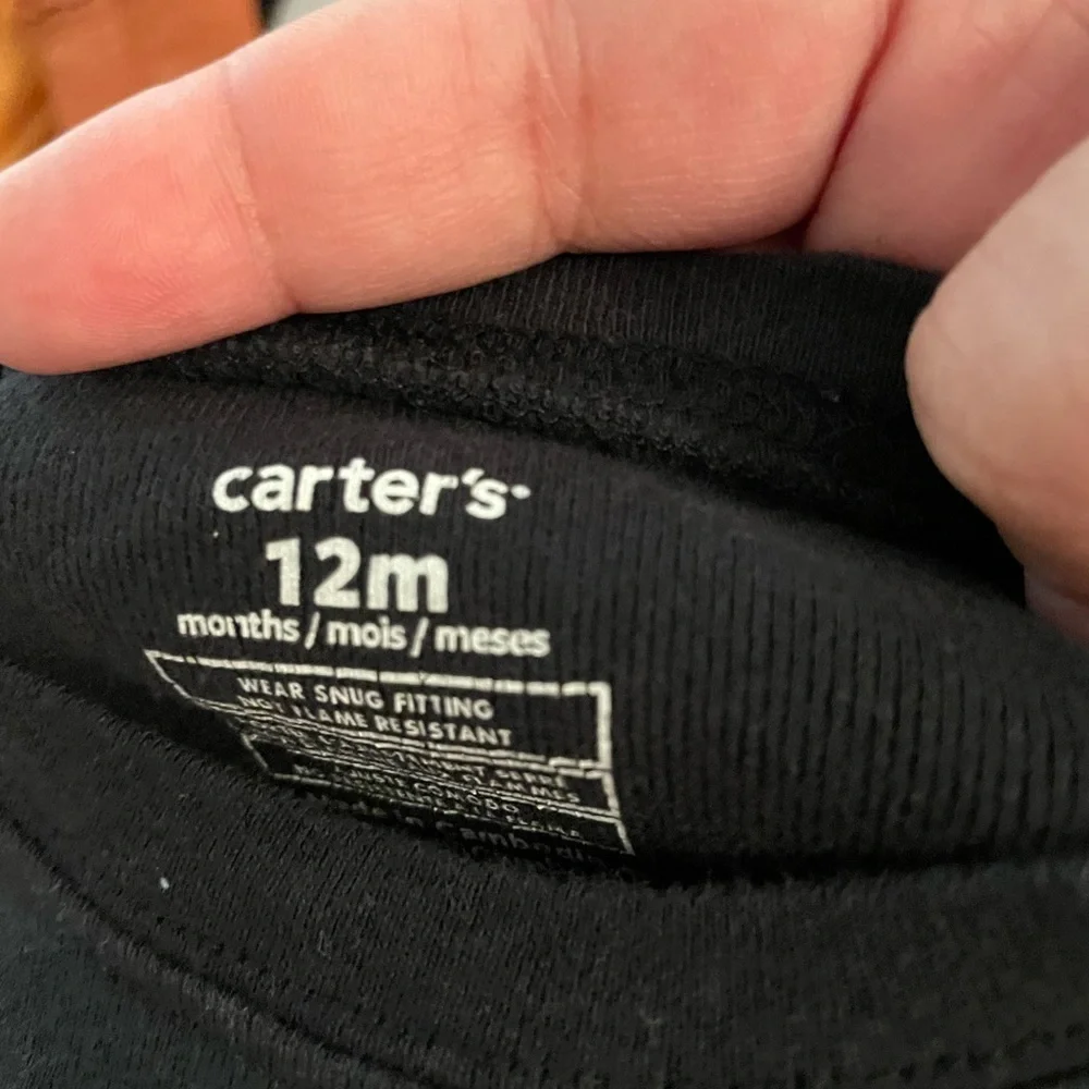 Carter's Black Skeleton glow in the dark Pajama Set size 12 months